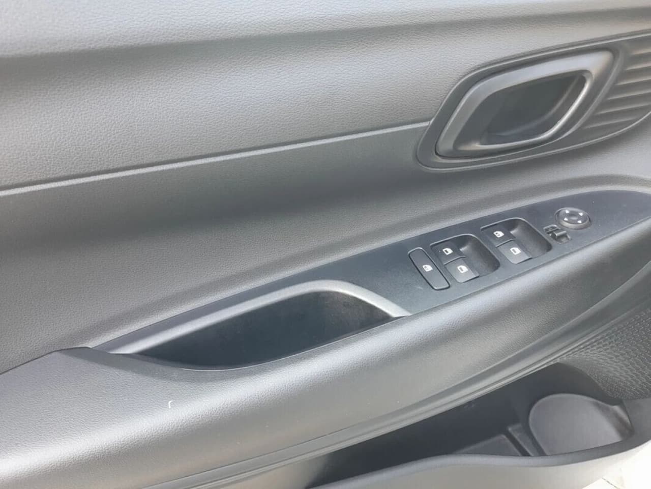 Hyundai i20 - zdjęcie 2