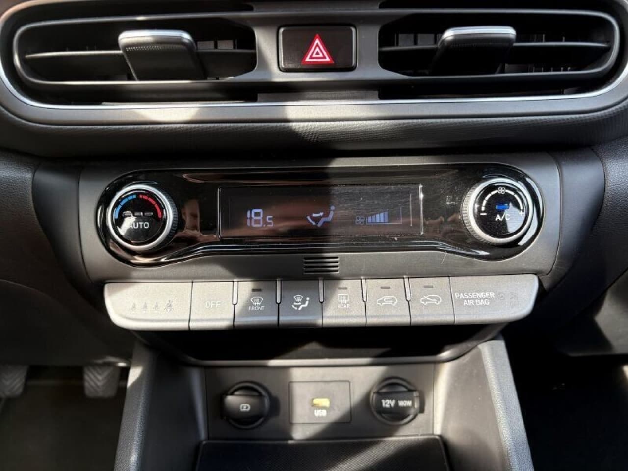 Hyundai Kona - zdjęcie 16