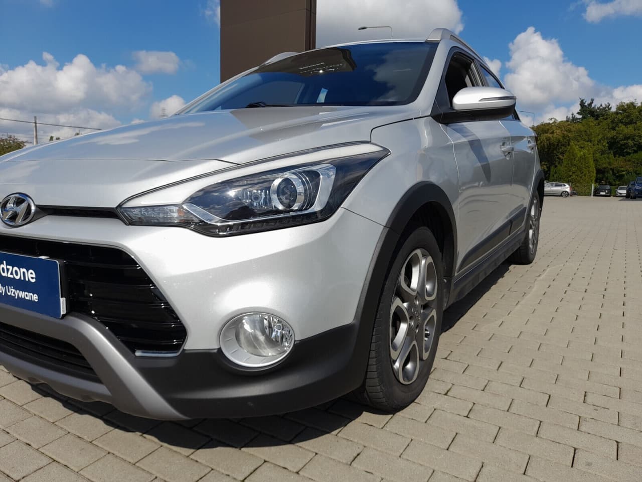 Hyundai i20 - zdjęcie 10