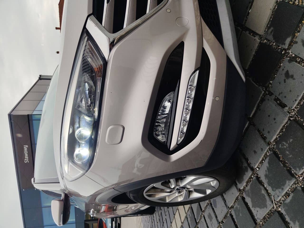Hyundai Tucson - zdjęcie 10